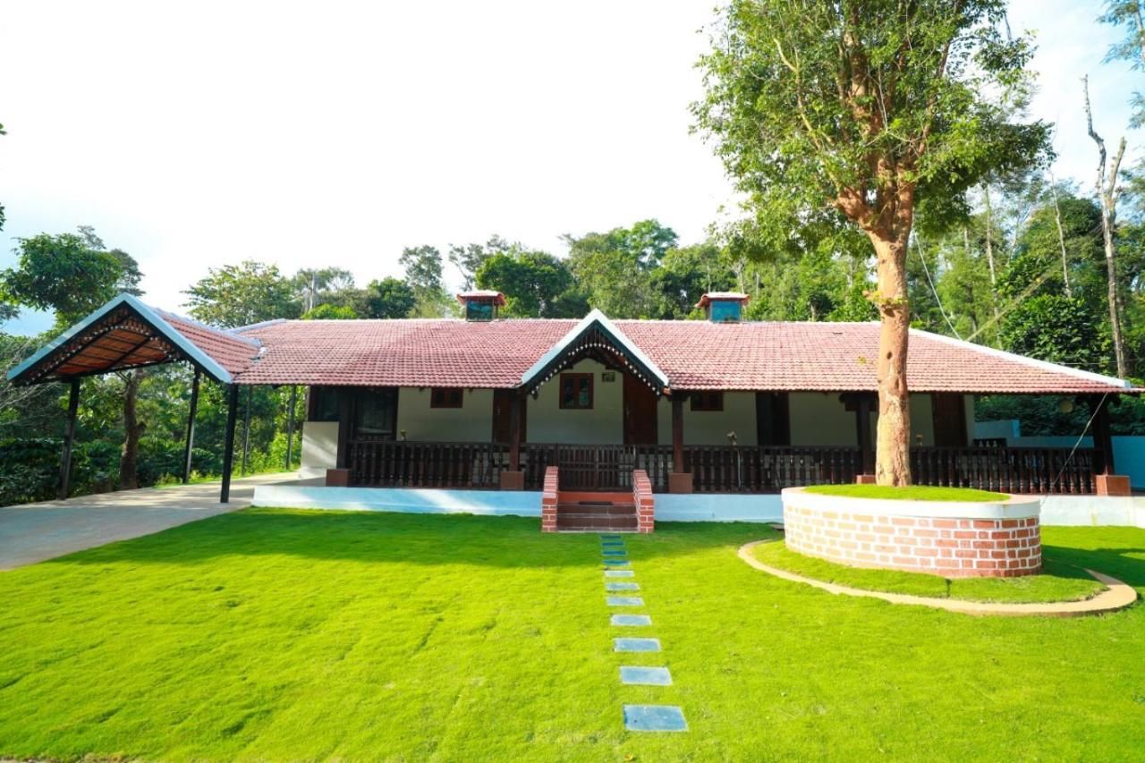 River View Guest House Madikeri Bagian luar foto