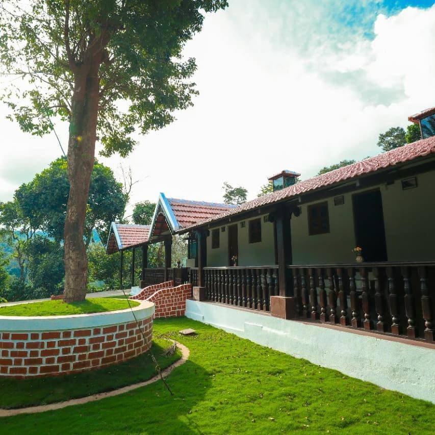 River View Guest House Madikeri Bagian luar foto