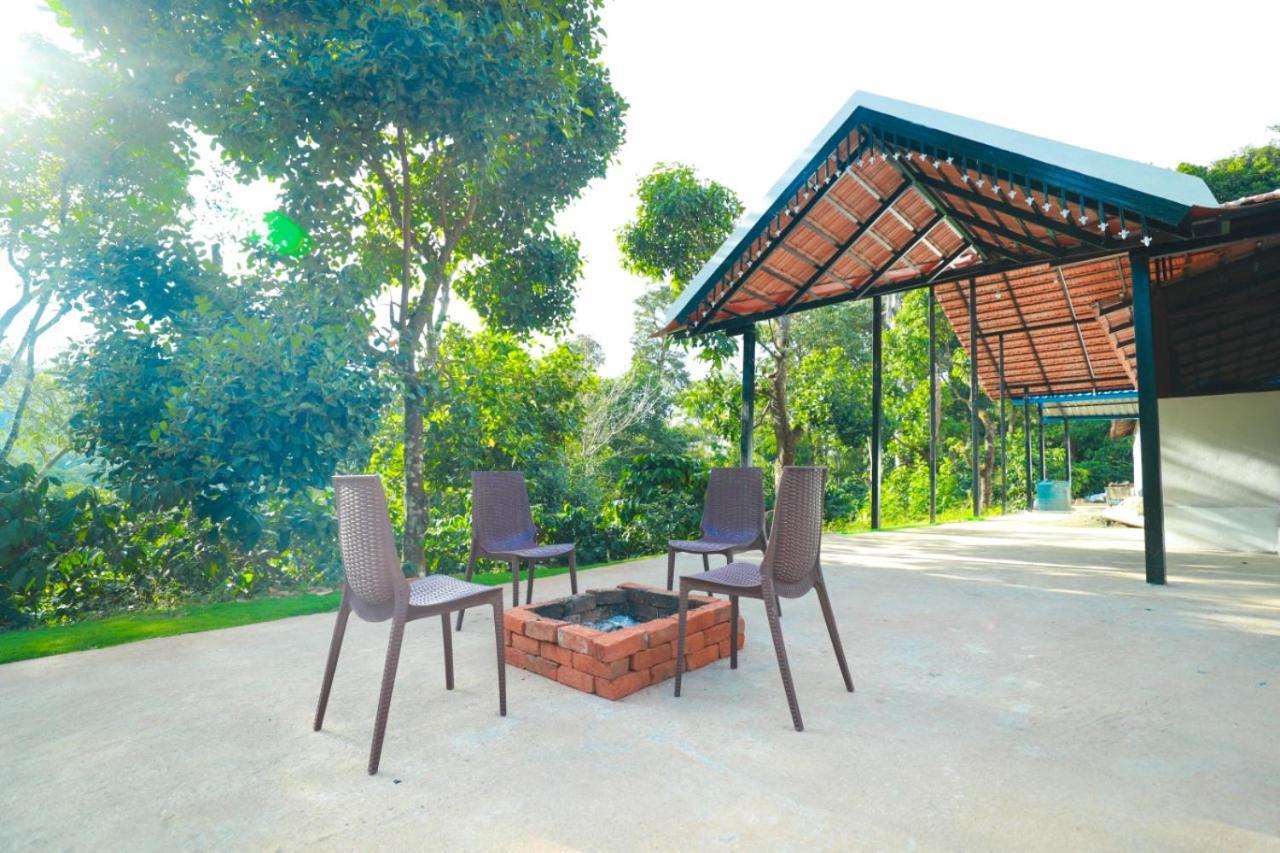 River View Guest House Madikeri Bagian luar foto